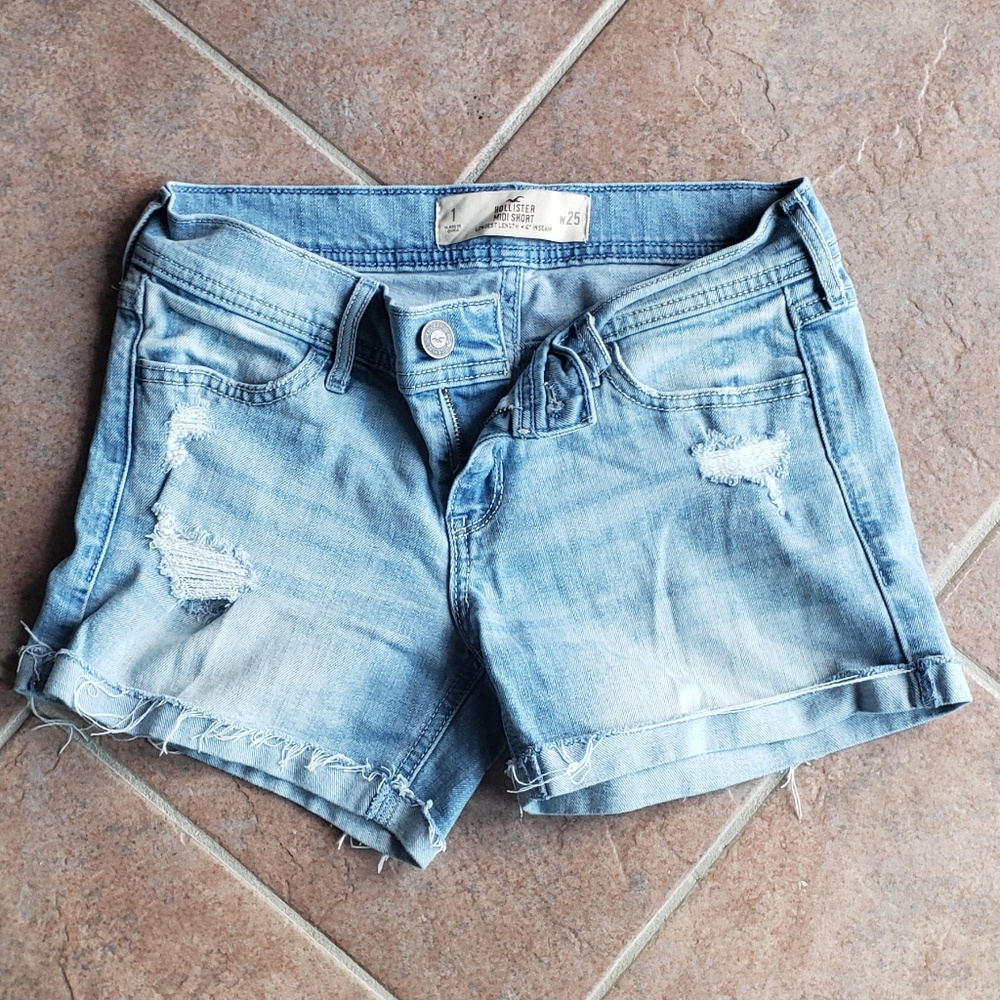 Hollister denim shorts size 1
